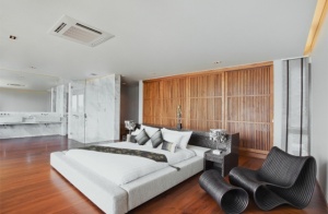 Матовый натяжной потолок в спальню Матовый натяжной потолок в спальню