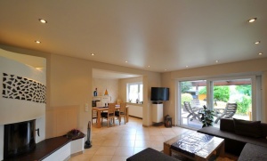 Матовый натяжной потолок в зал Матовый натяжной потолок в зал